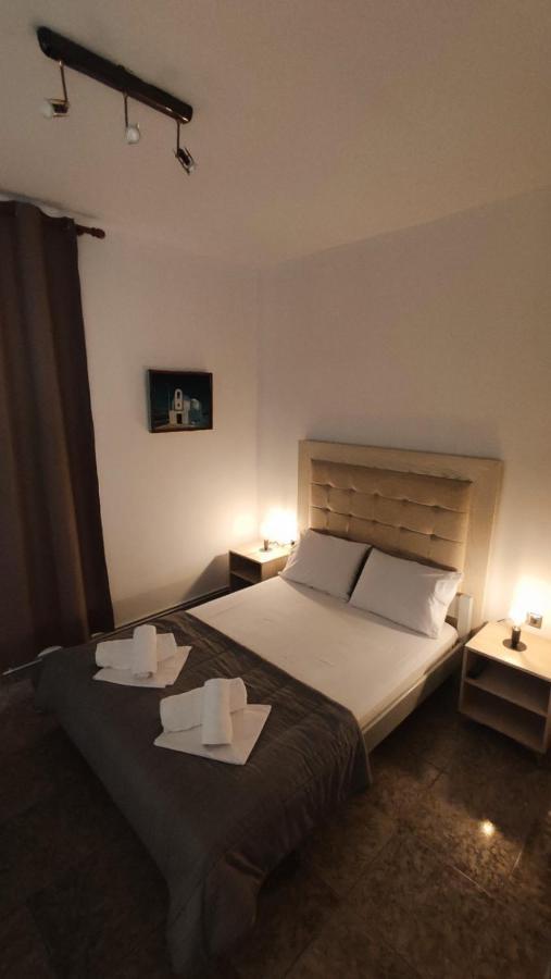 Alexander Apartments Nea Koutali Szoba fotó